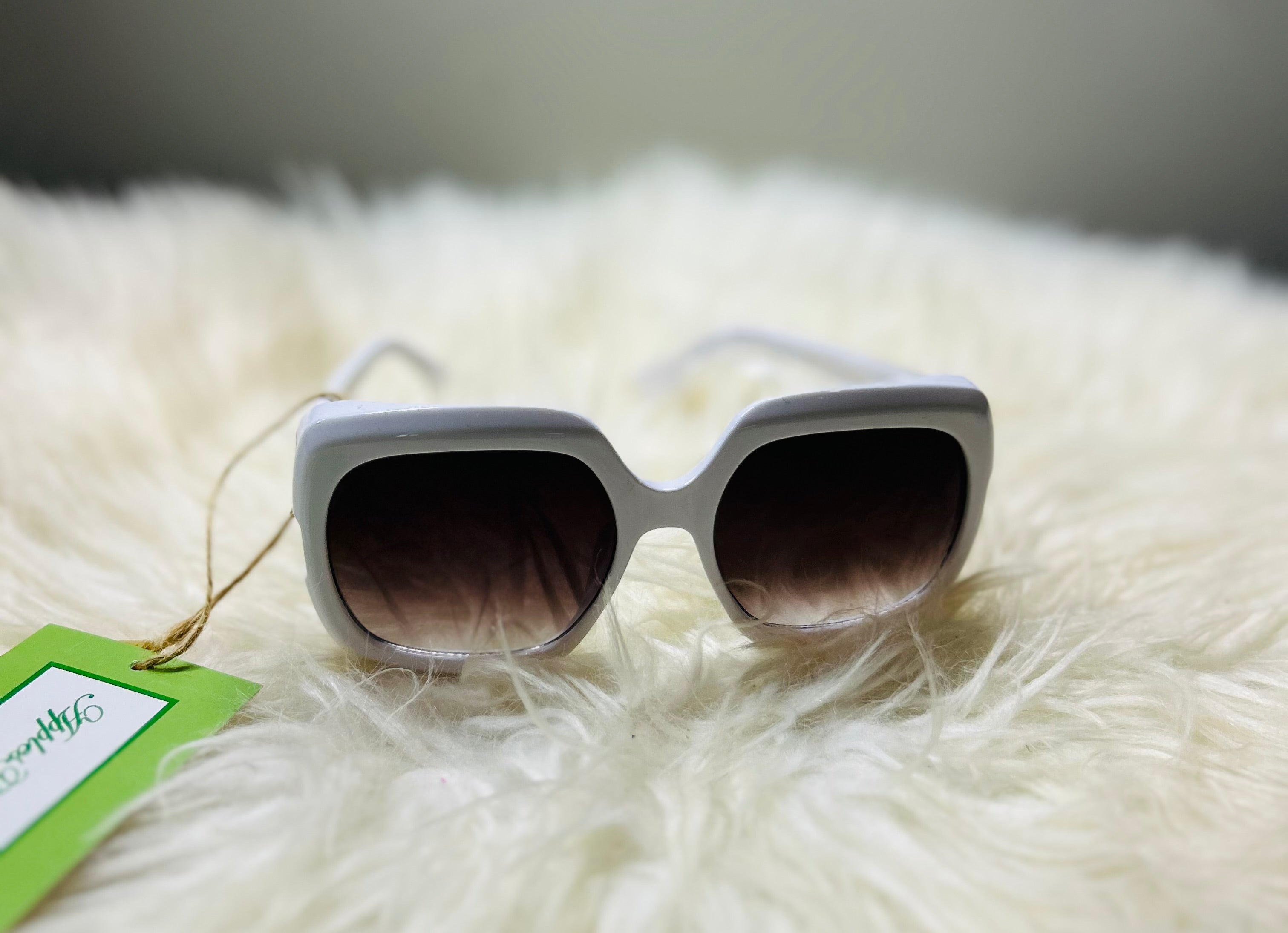 Trendy Shade In White