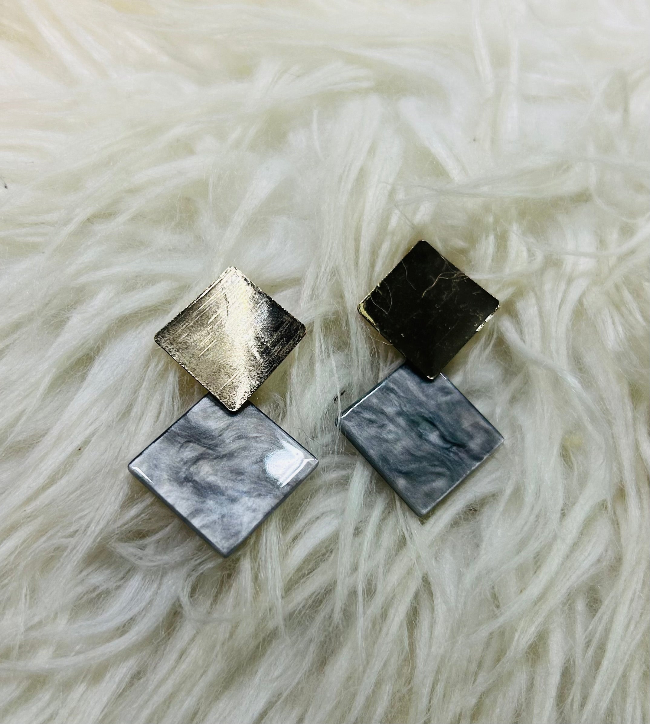 Varities Of Dangly Earrings With Gold Base