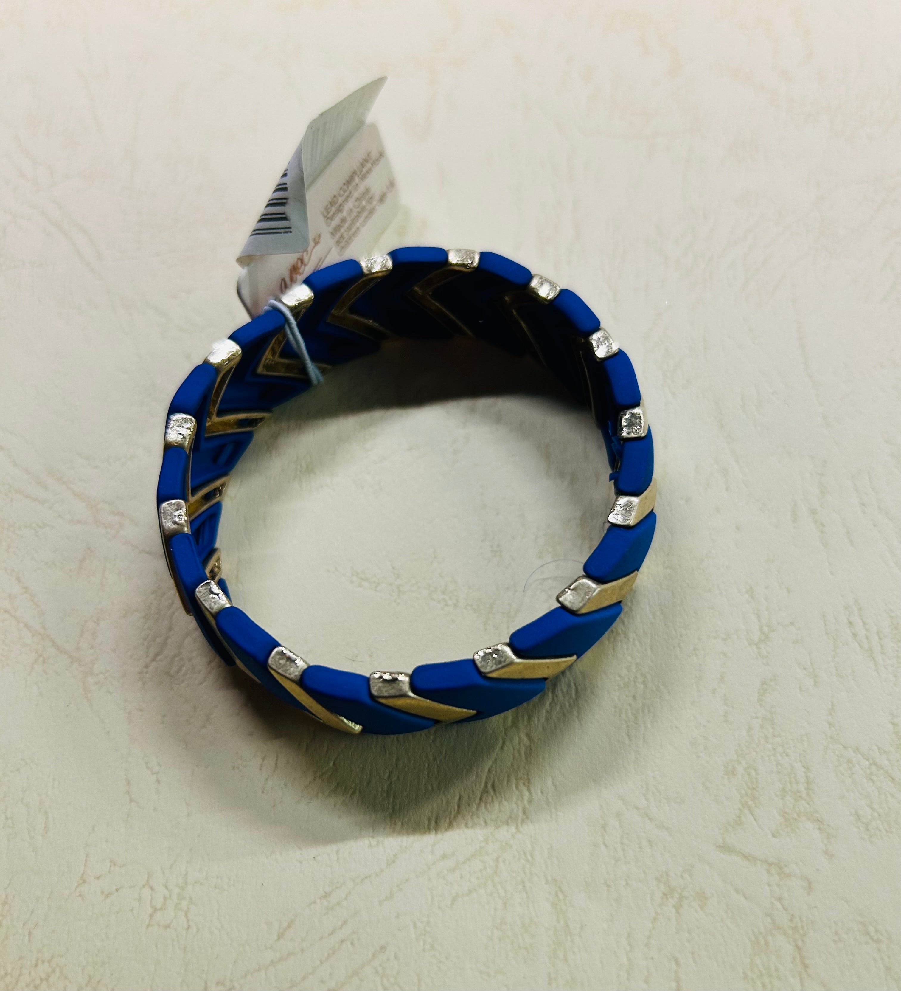 Elegant Bracelet With Gold Design